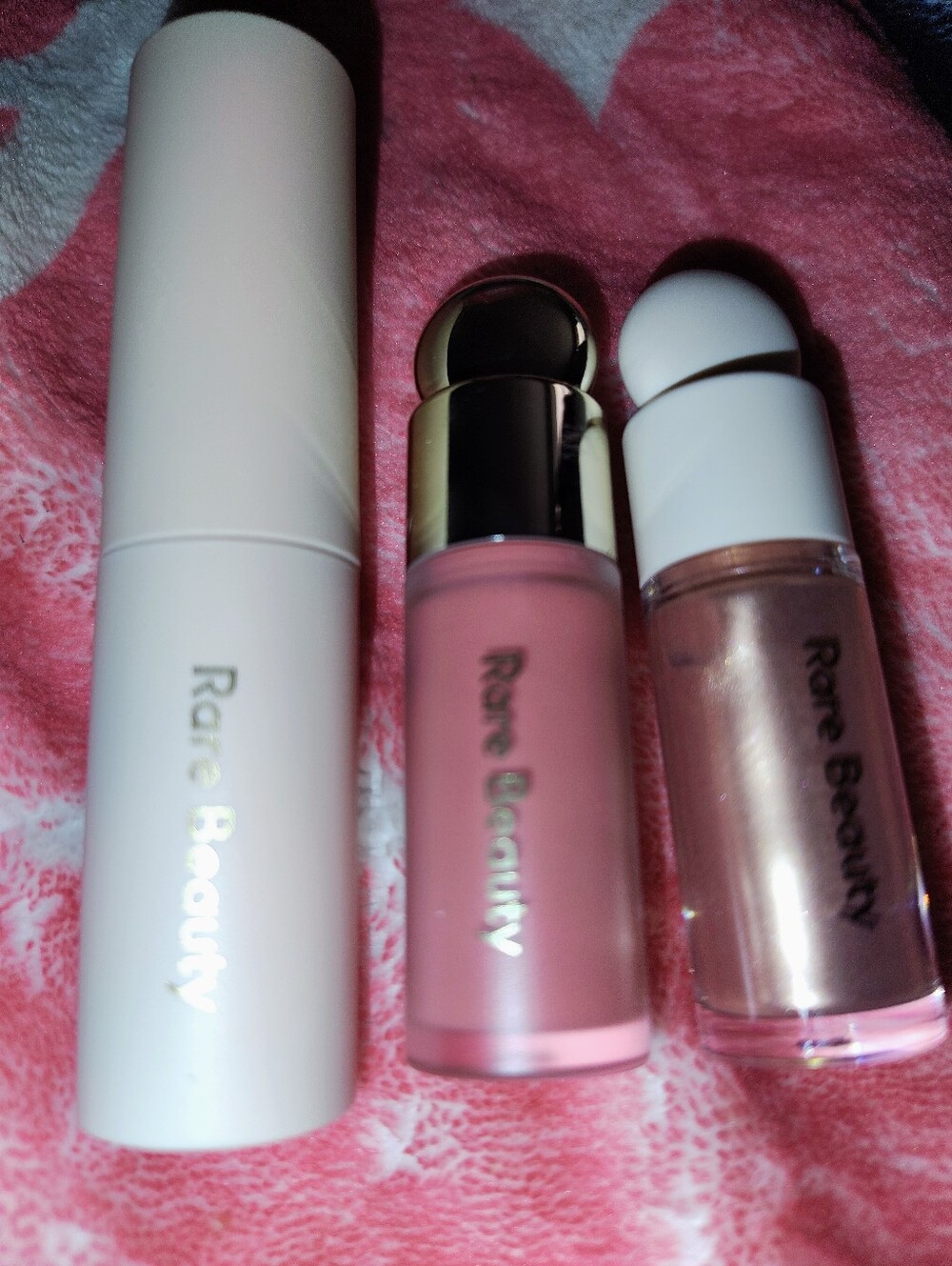 Rare Beauty 3 Piece Mini Set-Liquid Blush, Liquid Highlighter And Mascara - Picture 5 of 5